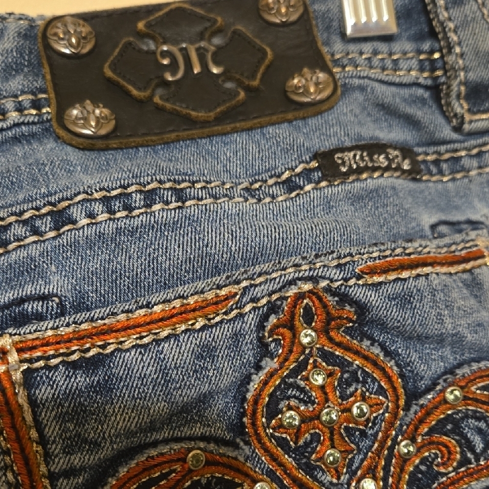 Miss Me Indigo Boot Cut Jeans. Inseam 27.5. Waist 15 - Picture 11 of 12